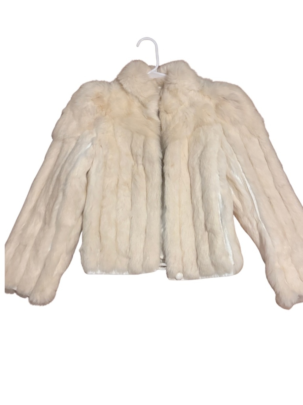 Vintage White, Cream Rabbit Fur